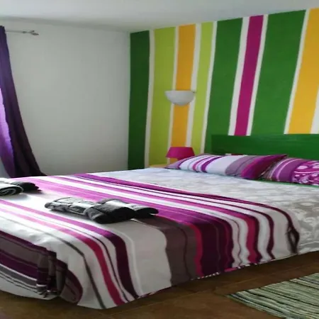 Apartamento Sleeps 4 Pool Wifi T691558