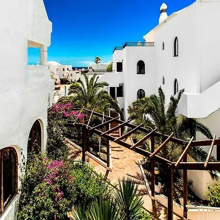 Apartamento Sleeps 4 Pool Wifi T691558