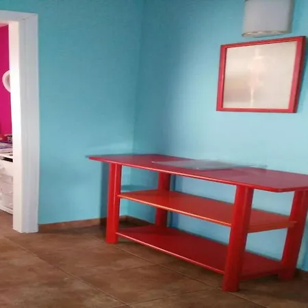 Apartament Sleeps 4 Pool Wifi T691558