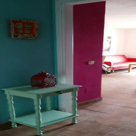 Apartament Sleeps 4 Pool Wifi T691558